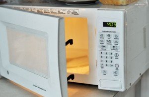 How long to boil an egg - Eggs in the Microwave